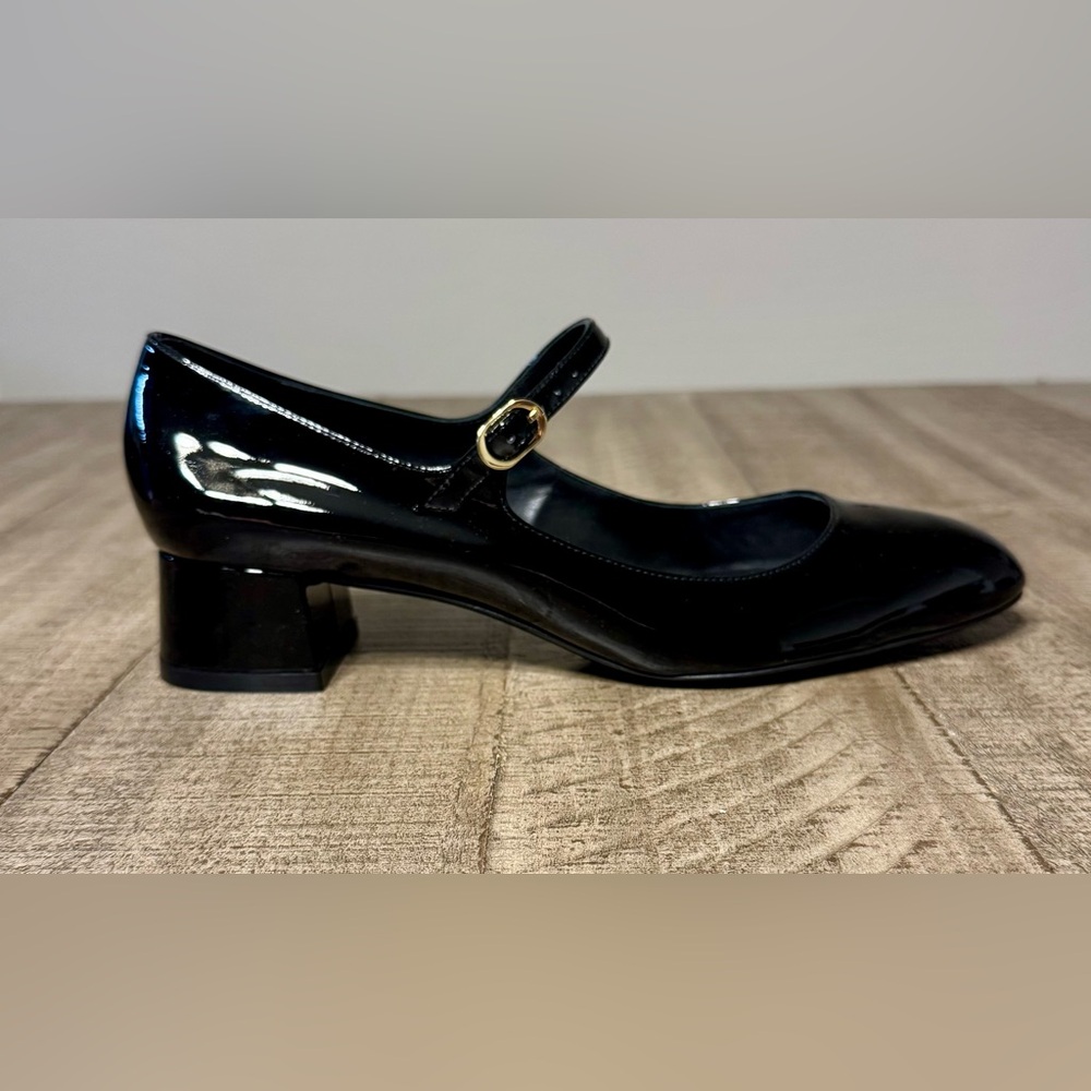 Stuart Weitzman Vivienne Black Patent Leather Mary Janes 35 mm Size 9 New In Box